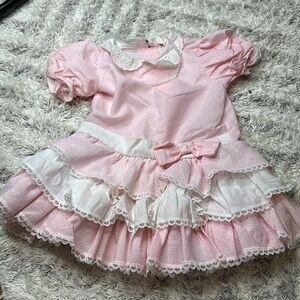2T Vintage pink cheer layered, ruffled dress with pearls pink and white